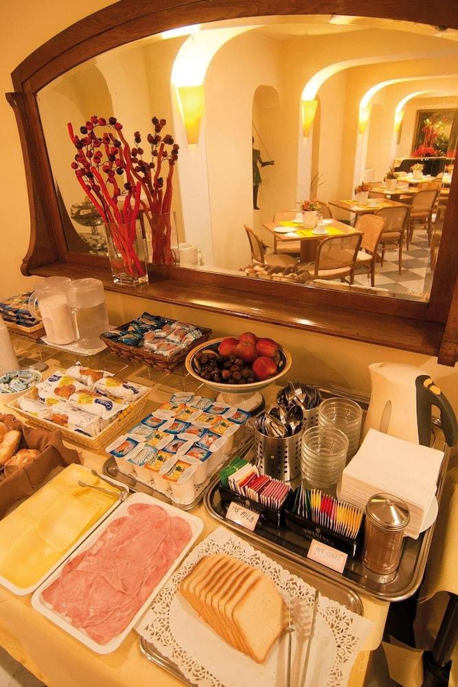 Hotel Novecento Рим Экстерьер фото